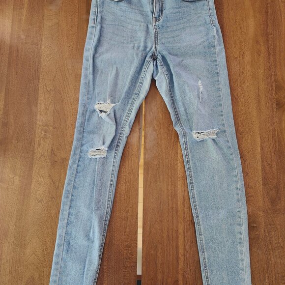 Trendy Distressed Light Blue Skinny Jeans - Picture 3 of 4